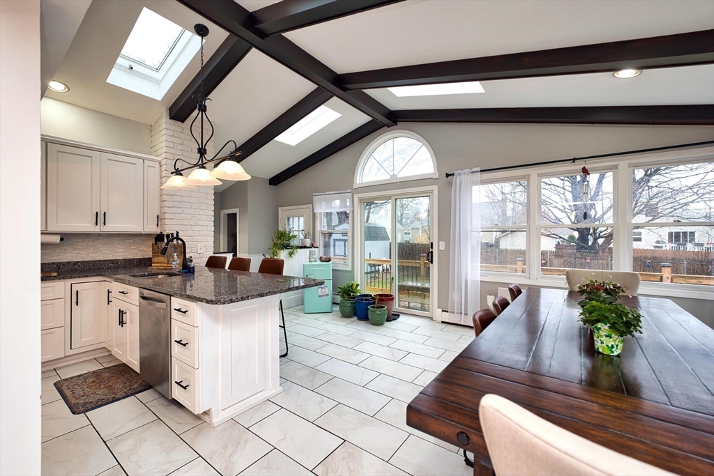 340 Kaufman Road Somerset, MA 02726 - Photo 14 of 41