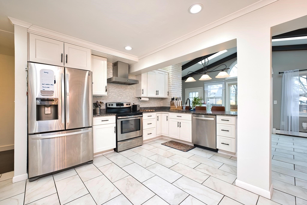 340 Kaufman Road Somerset, MA 02726 - Photo 15 of 41