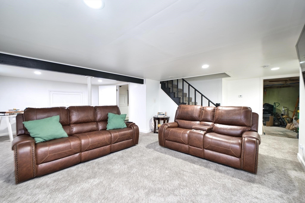 340 Kaufman Road Somerset, MA 02726 - Photo 36 of 41