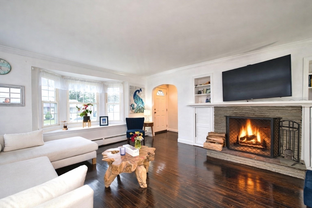 340 Kaufman Road Somerset, MA 02726 - Photo 4 of 41