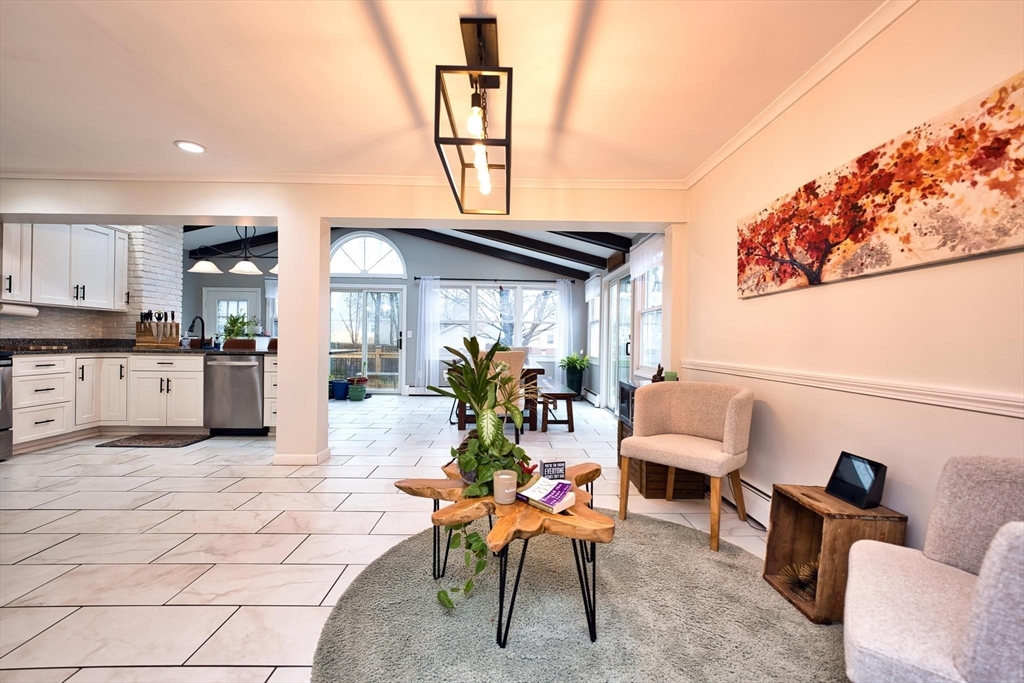 340 Kaufman Road Somerset, MA 02726 - Photo 9 of 41