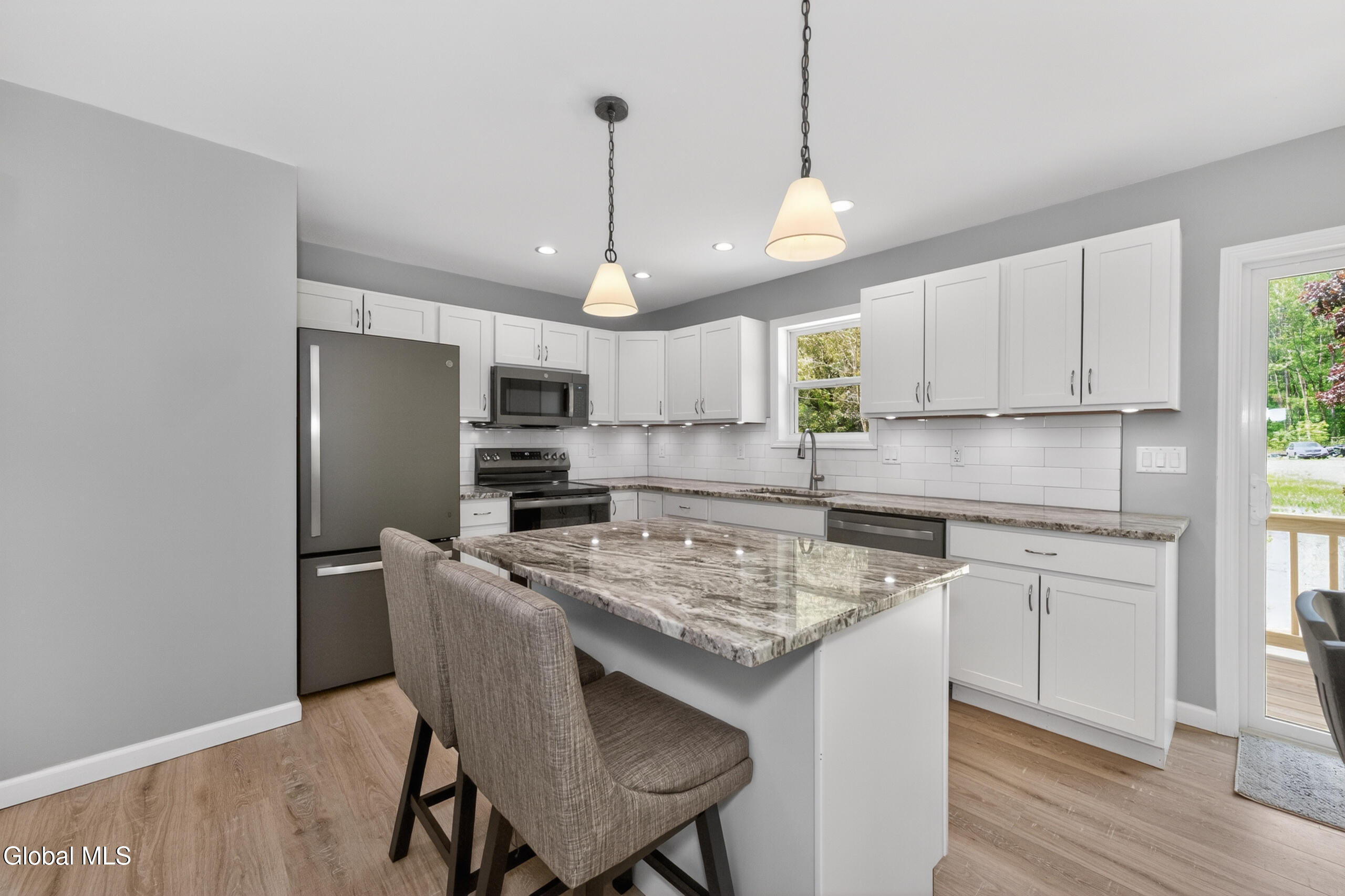 178 Montray Road Queensbury, NY 12804 - Photo 18 of 46 3 Kitchen 1