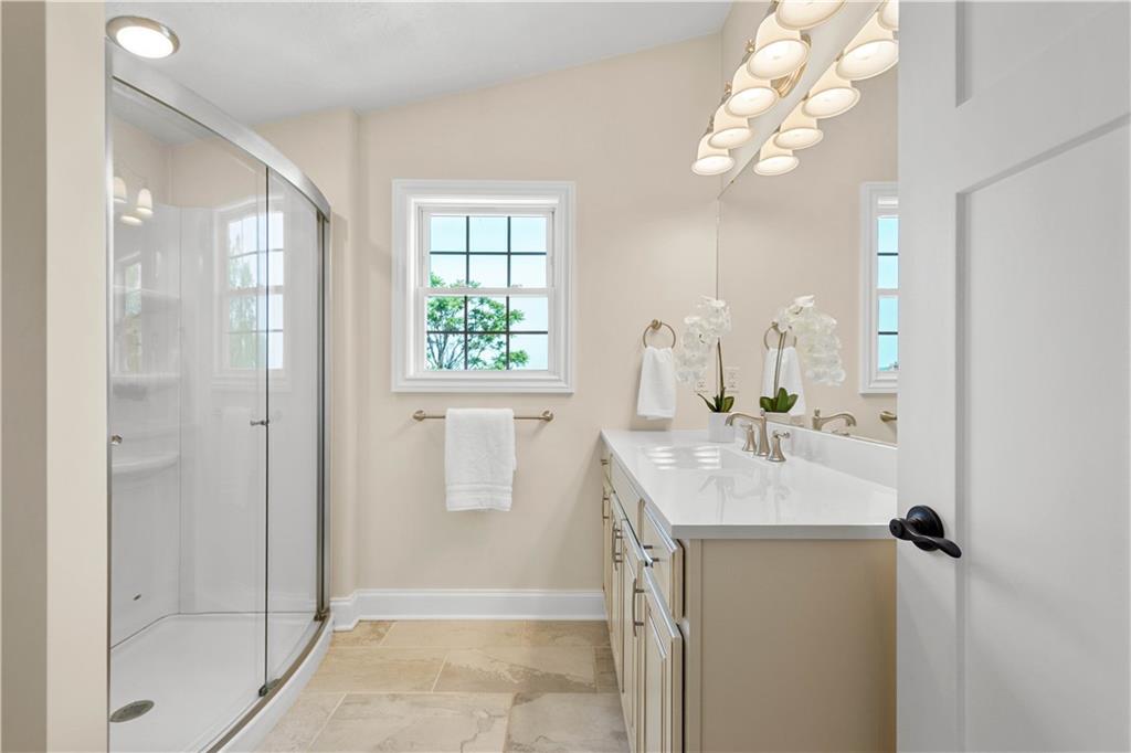445-447 Georgetown Road Lawrence, PA 15055 - Photo 25 of 37 Gallery Image 25