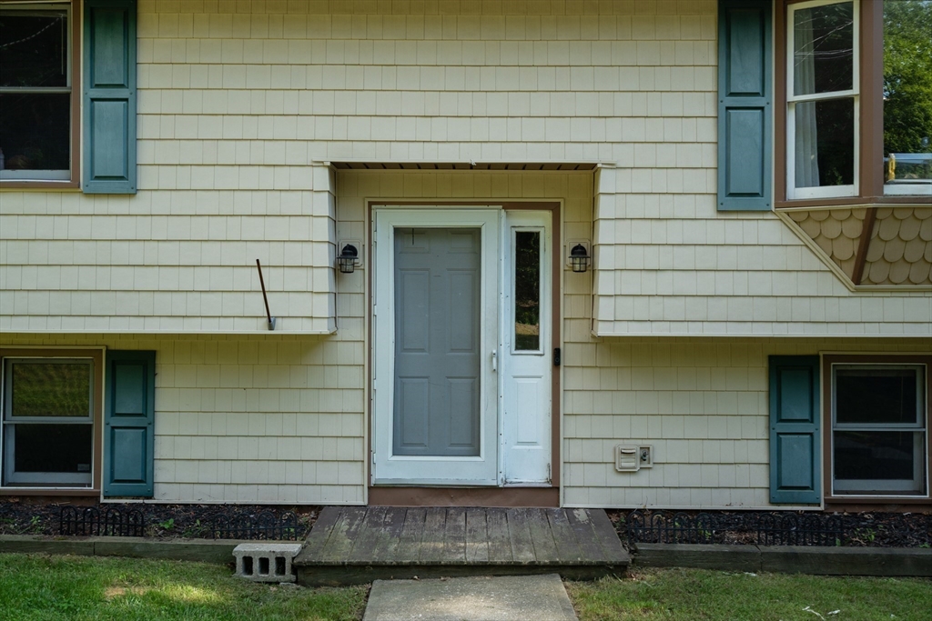 198 Lower Gore Road Webster, MA 01570 - Photo 21 of 37