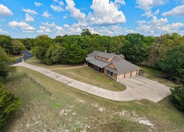 a view of a terrace with a garden