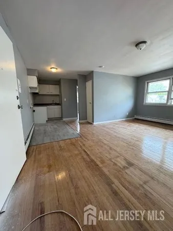 $1,650 | 120 West 3rd Street, Unit 18, Roselle, NJ 07203