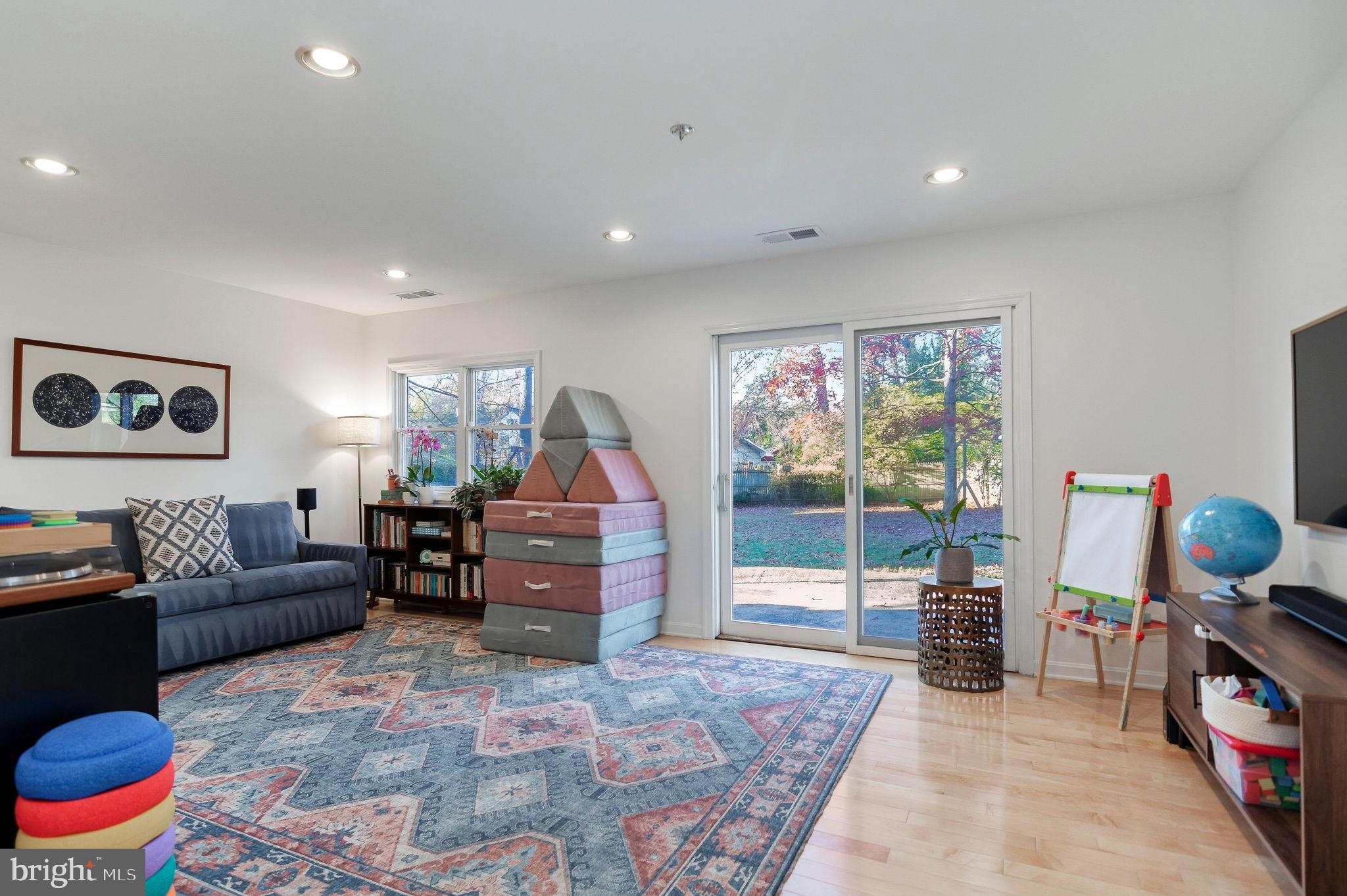 7014 Oak Ridge Road Falls Church, VA 22042 - Photo 20 of 45