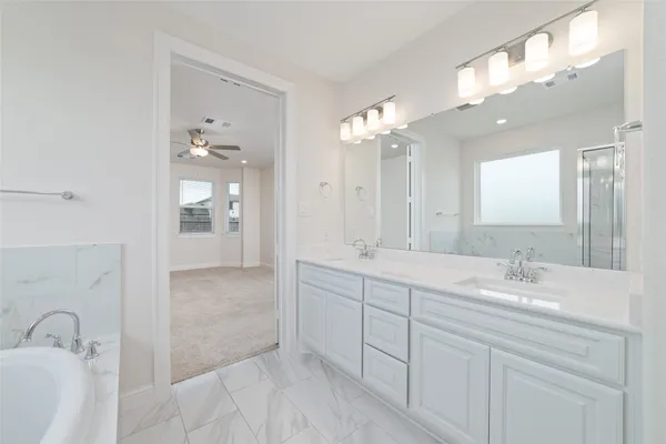 $557,000 | 1911 Hickory Grv Lane, Tomball, TX 77375