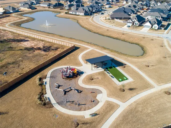 $557,000 | 1911 Hickory Grv Lane, Tomball, TX 77375