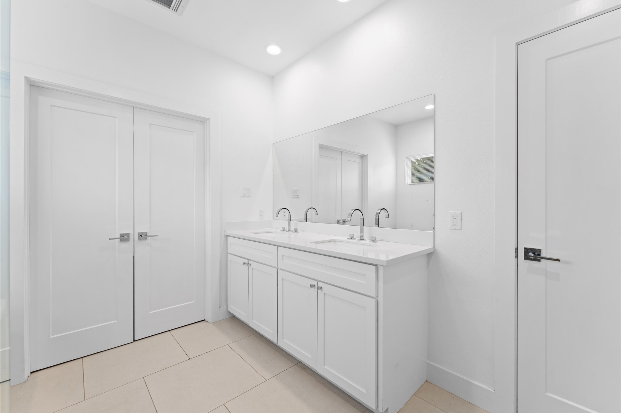 7730 Jacquelyn Oaks Road Houston, TX 77055 - Photo 12 of 16 ***PHOTO FROM PREVIOUS LISTING***