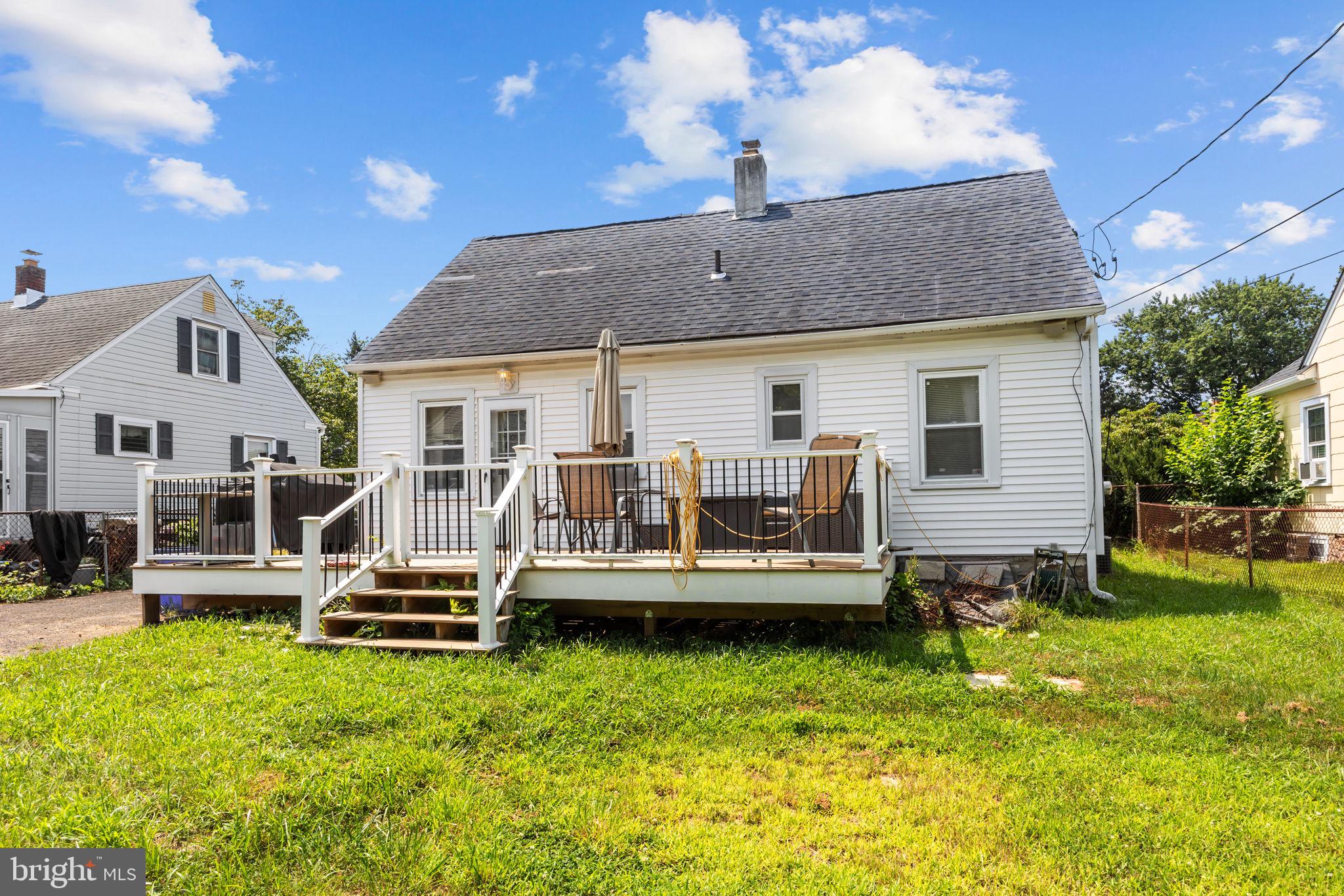 16 James Road Hatboro, PA 19040 - Photo 20 of 22 a view of a house with backyard porch and sitting area