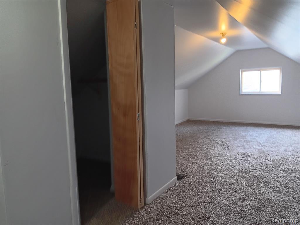 5022 Lapeer Road Burton, MI 48509 - Photo 17 of 30 Gallery Image 17