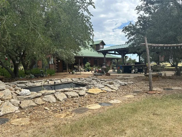 $975,000 | 10705 County Road 454, Brownwood, TX 76801