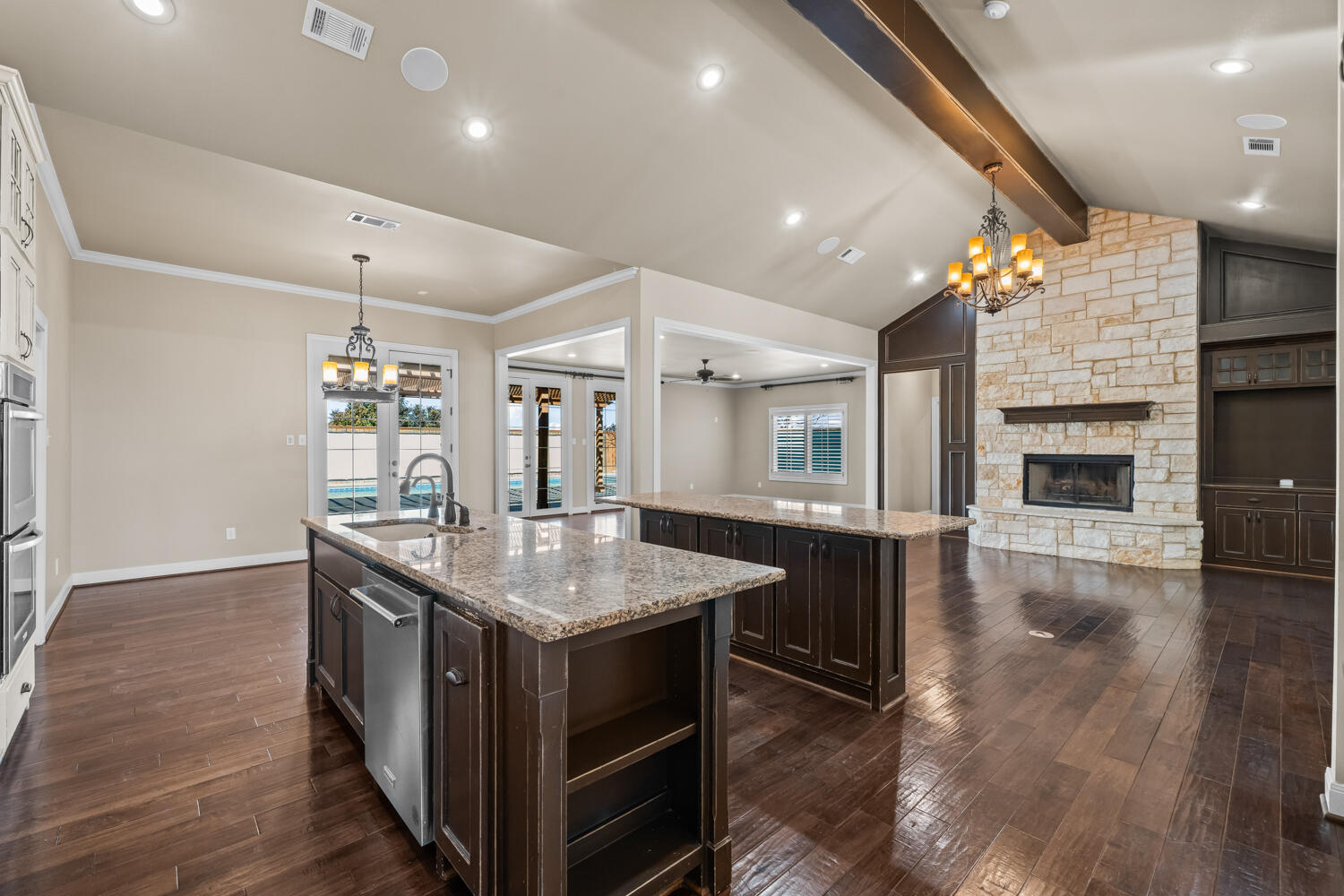 1405 11th Place Shallowater, TX 79363 - Photo 3 of 81 a kitchen with a stove and a wooden floors