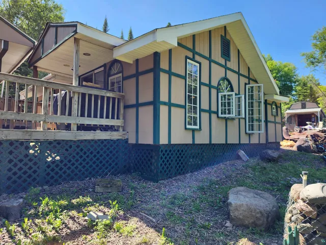 $249,000 | 117 Tower Road, Hovland, MN 55606