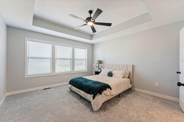 $466,950 | 500 Southwest Chelmsford Drive, Blue Springs, MO 64014