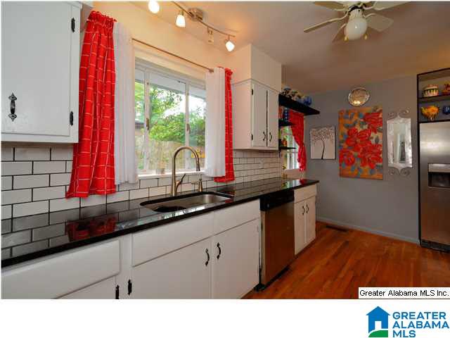1601 Barry Avenue Birmingham, AL 35209 - Photo 12 of 32