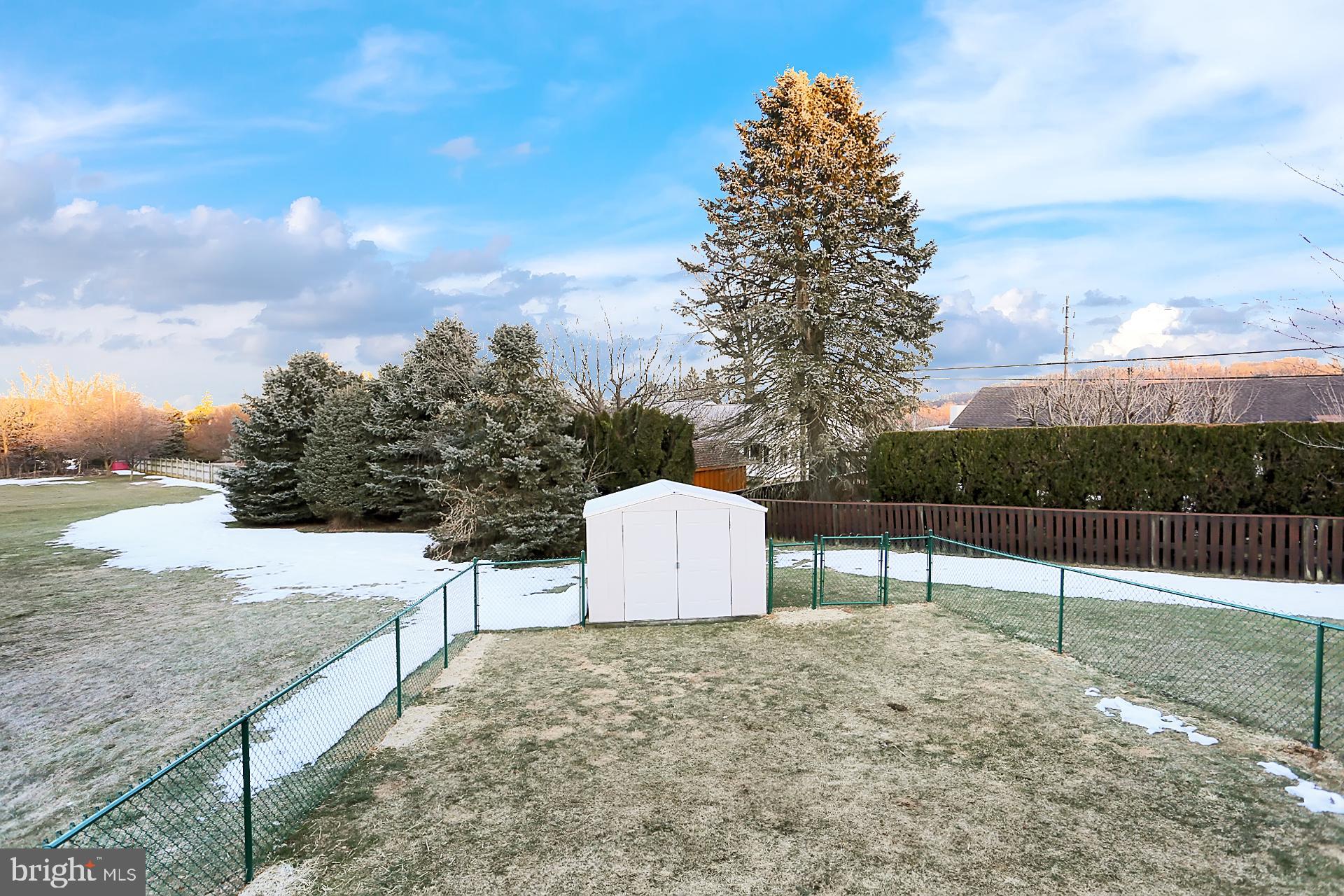 629 Frederick Street Reading, PA 19607 - Photo 4 of 25
