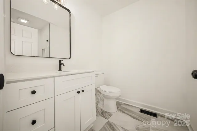 $450,000 | 211 Ole Simpson Place, Catawba, SC 29704