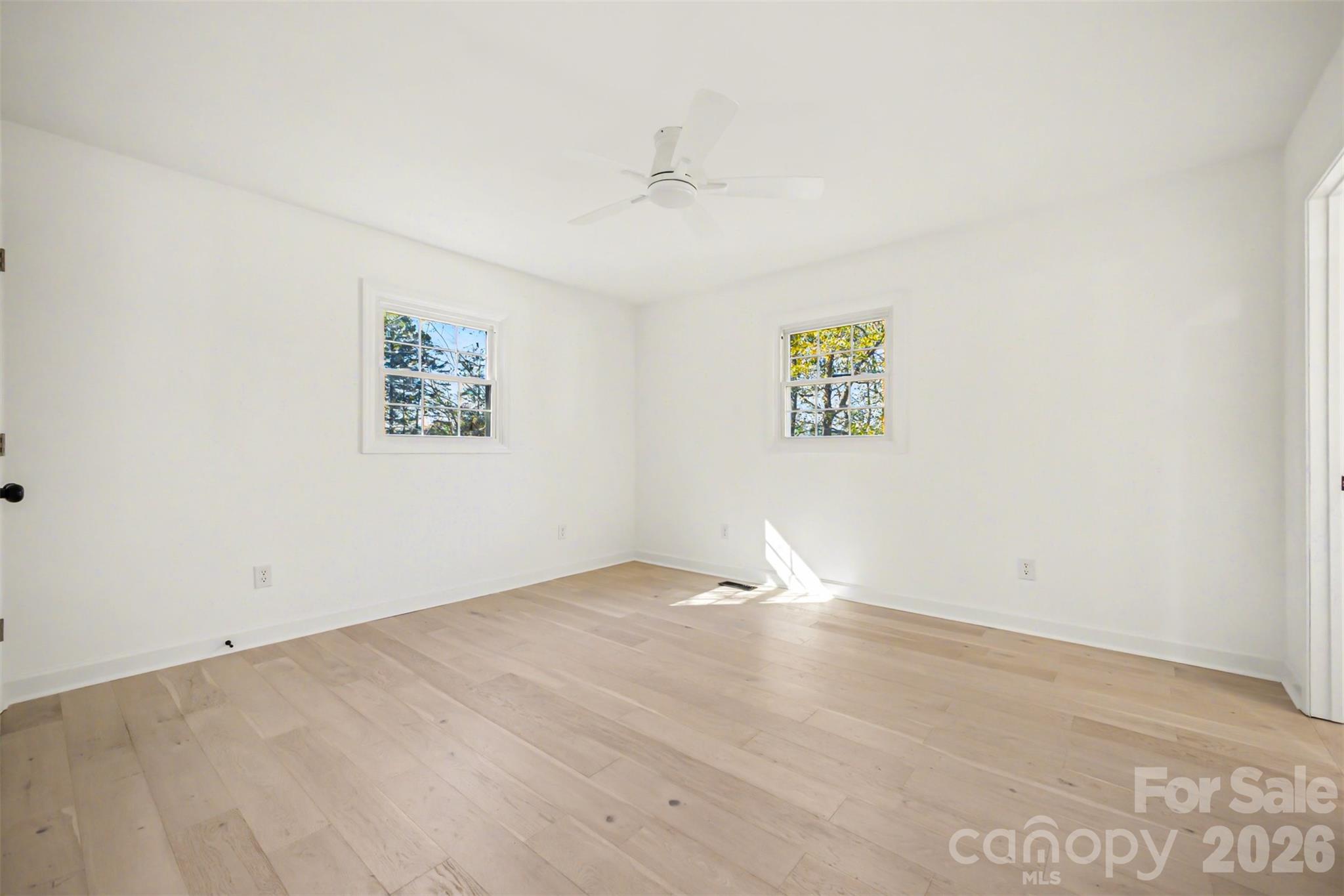 211 Ole Simpson Place Catawba, SC 29704 - Photo 18 of 38 an empty room with a window