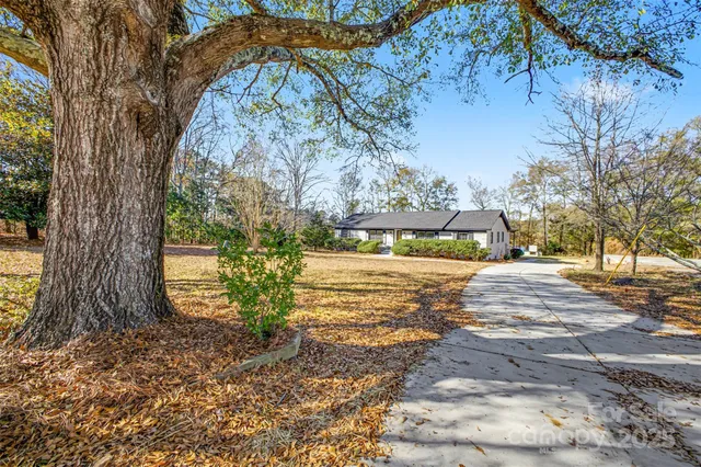 $450,000 | 211 Ole Simpson Place, Catawba, SC 29704