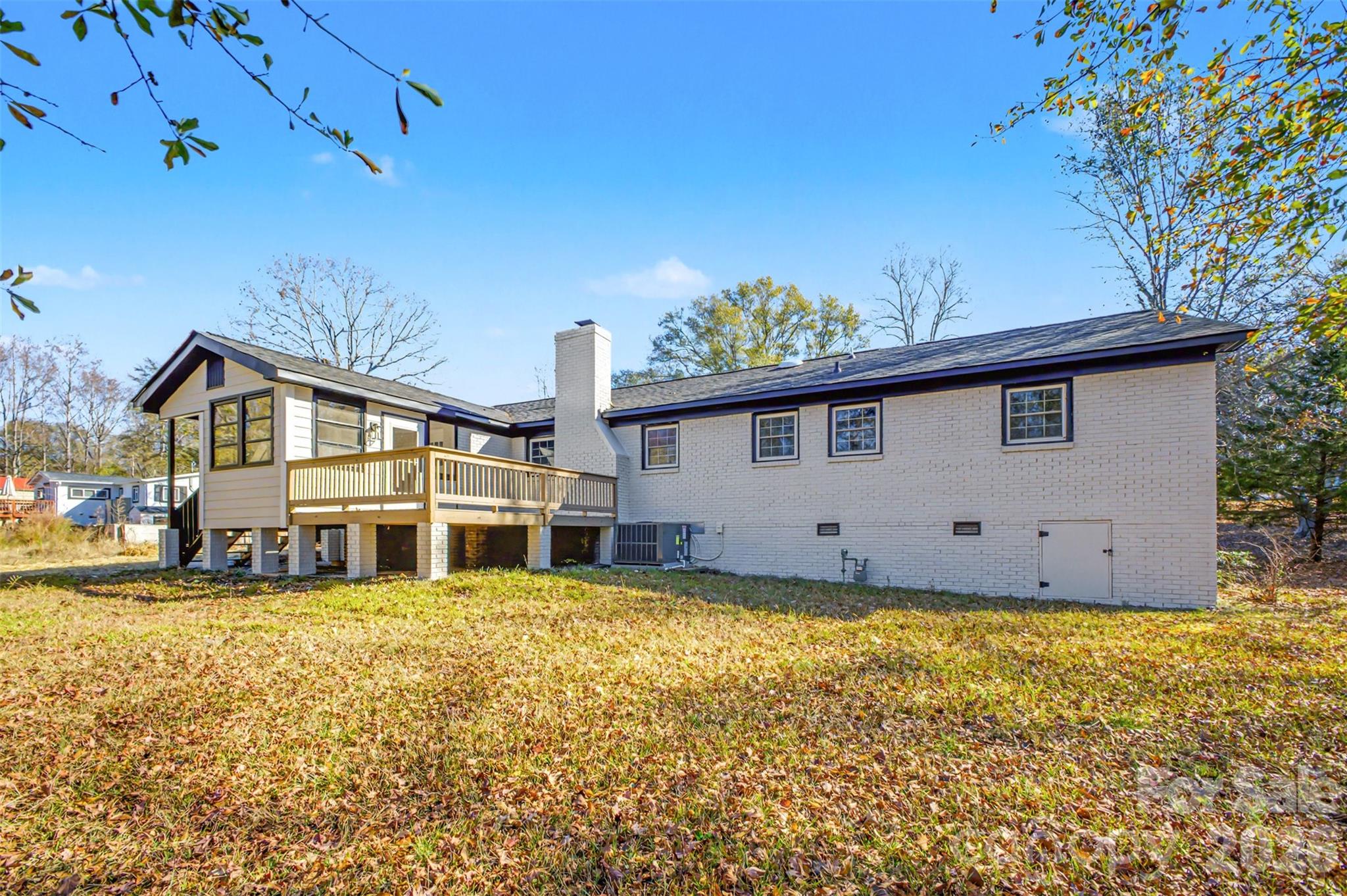 211 Ole Simpson Place Catawba, SC 29704 - Photo 37 of 38 a view of a house with a yard