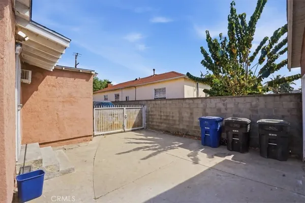 $750,000 | 4020 East 61st Street, Huntington Park, CA 90255