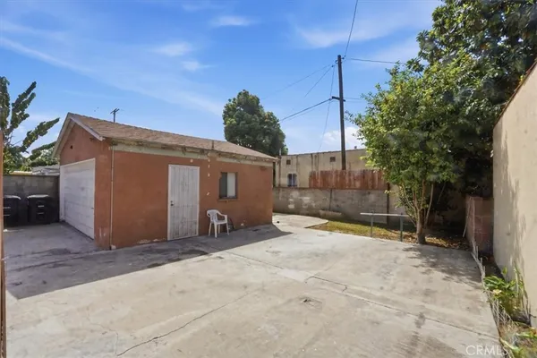 $750,000 | 4020 East 61st Street, Huntington Park, CA 90255