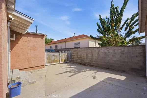 $750,000 | 4020 East 61st Street, Huntington Park, CA 90255