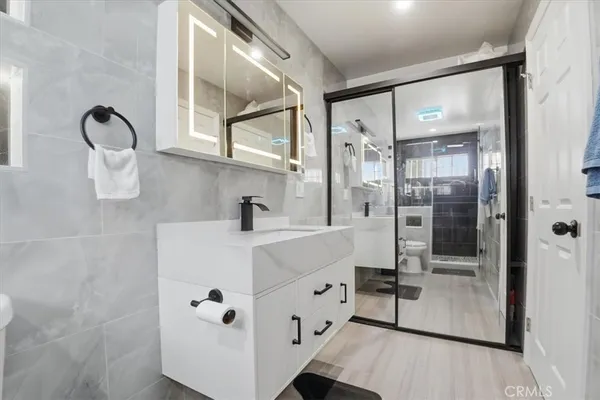 $750,000 | 4020 East 61st Street, Huntington Park, CA 90255