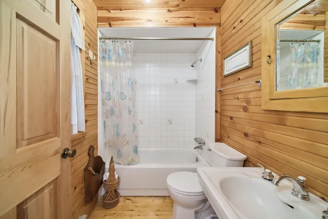 $250,000 | 5680 East Shores Drive, Free Soil, MI 49411