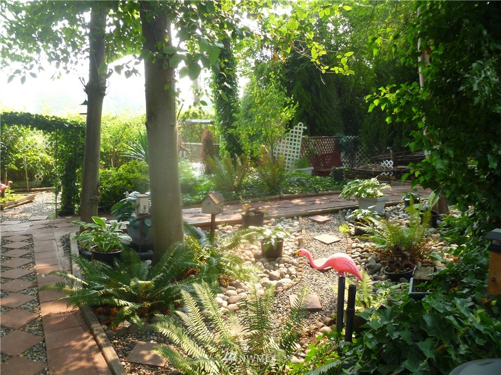 5001 Bay Road, Unit D131 Birch Bay, WA 98230 - Photo 8 of 19