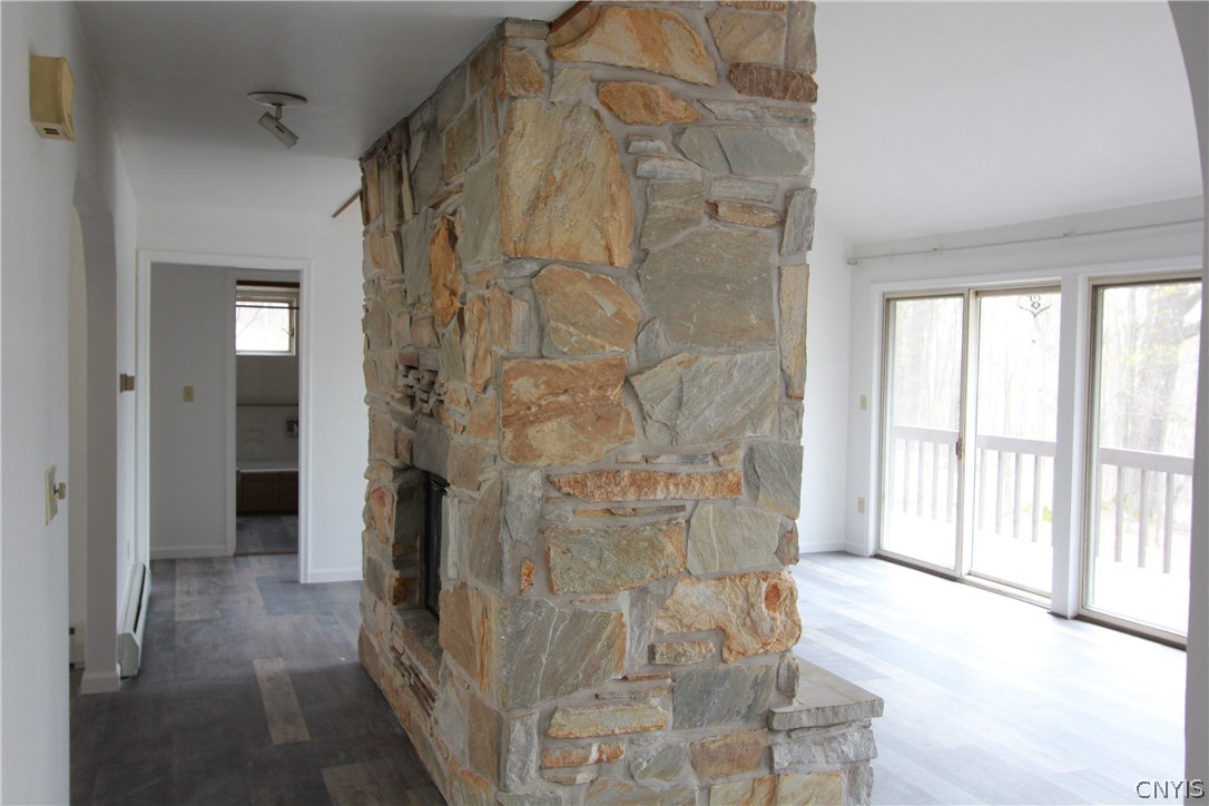 323 East River Road Oswego, NY 13126 - Photo 4 of 20