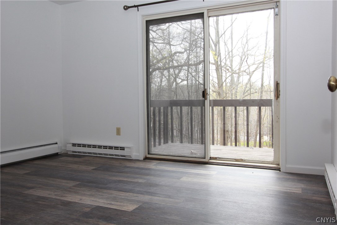 323 East River Road Oswego, NY 13126 - Photo 10 of 20