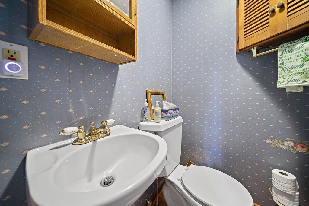10 Homer Road Quincy, MA 02169 - Photo 12 of 23 Gallery Image 12