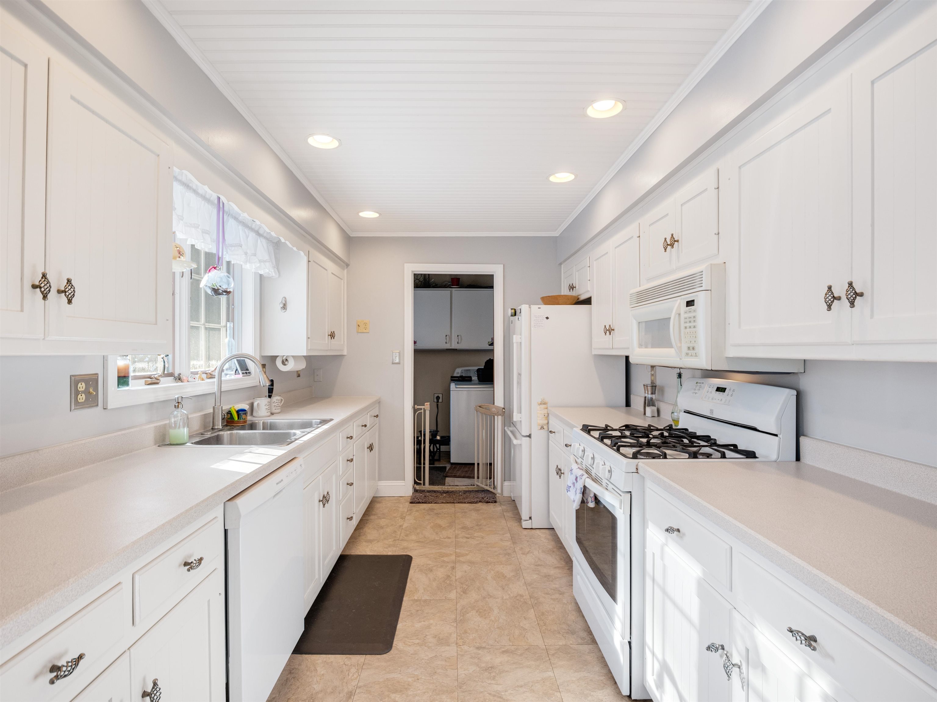 104 Northview Road Clarendon, VT 05759 - Photo 1 of 43 Gallery Image 1