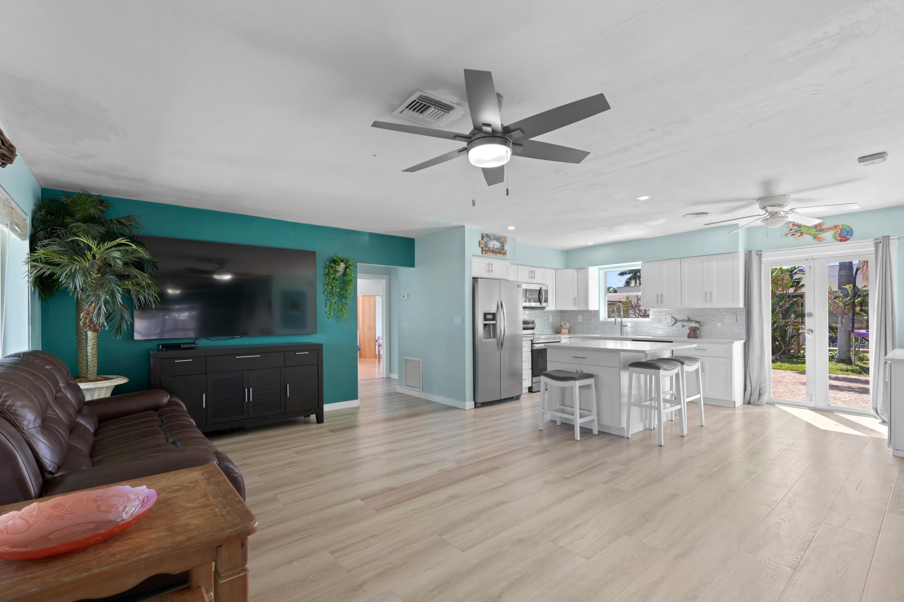 216 Northeast 32nd Street Boca Raton, FL 33431 - Photo 32 of 33 Open Floor Plan