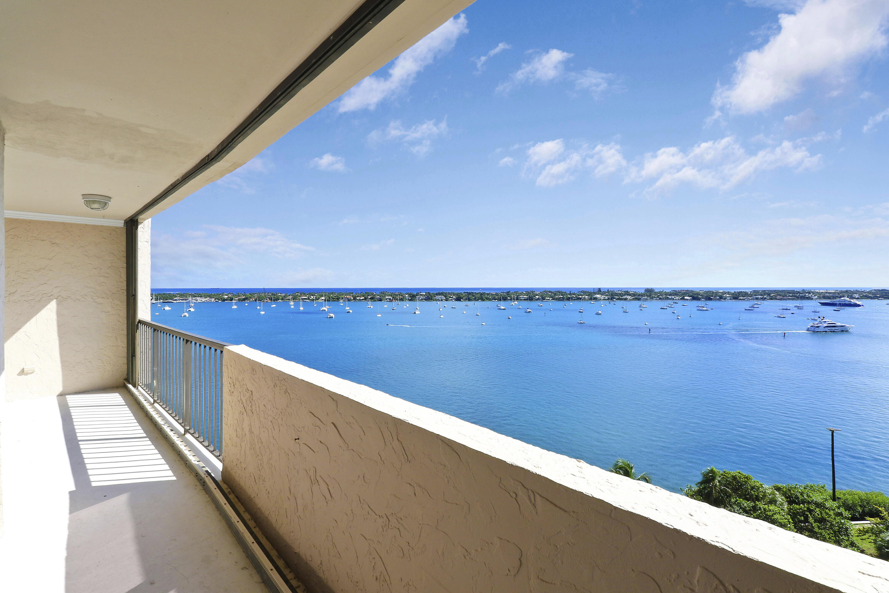 5200 North Flagler Drive, Unit 1404 West Palm Beach, FL 33407 - Photo 12 of 26