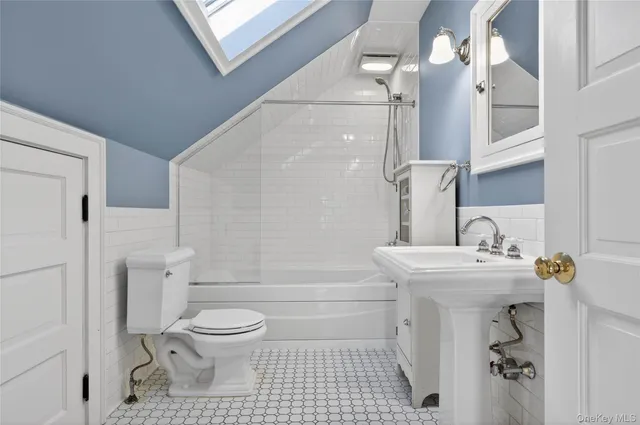 $5,600 | 35 Birch Street, Locust Valley, NY 11560