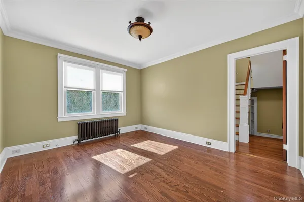$5,400 | 35 Birch Street, Locust Valley, NY 11560