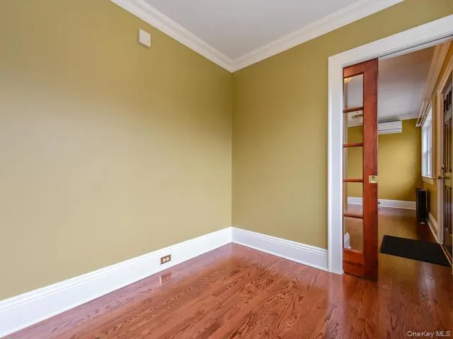 $5,600 | 35 Birch Street, Locust Valley, NY 11560