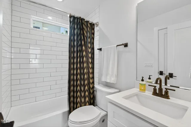 $850,000 | 107 Hillcrest Avenue, Unit C & D, Carrboro, NC 27510