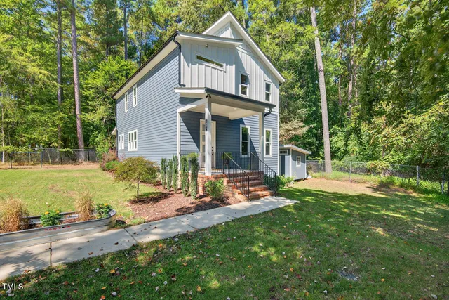 $850,000 | 107 Hillcrest Avenue, Unit C & D, Carrboro, NC 27510