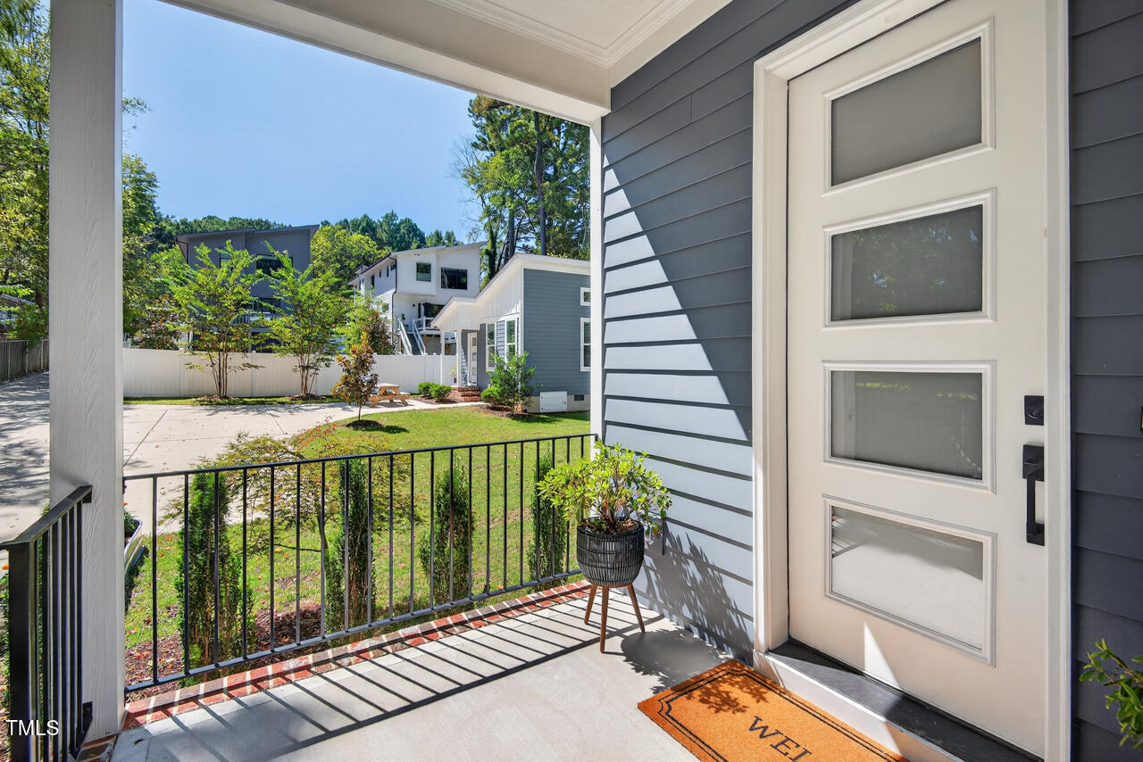 107 Hillcrest Avenue, Unit C & D Carrboro, NC 27510 - Photo 5 of 61 05