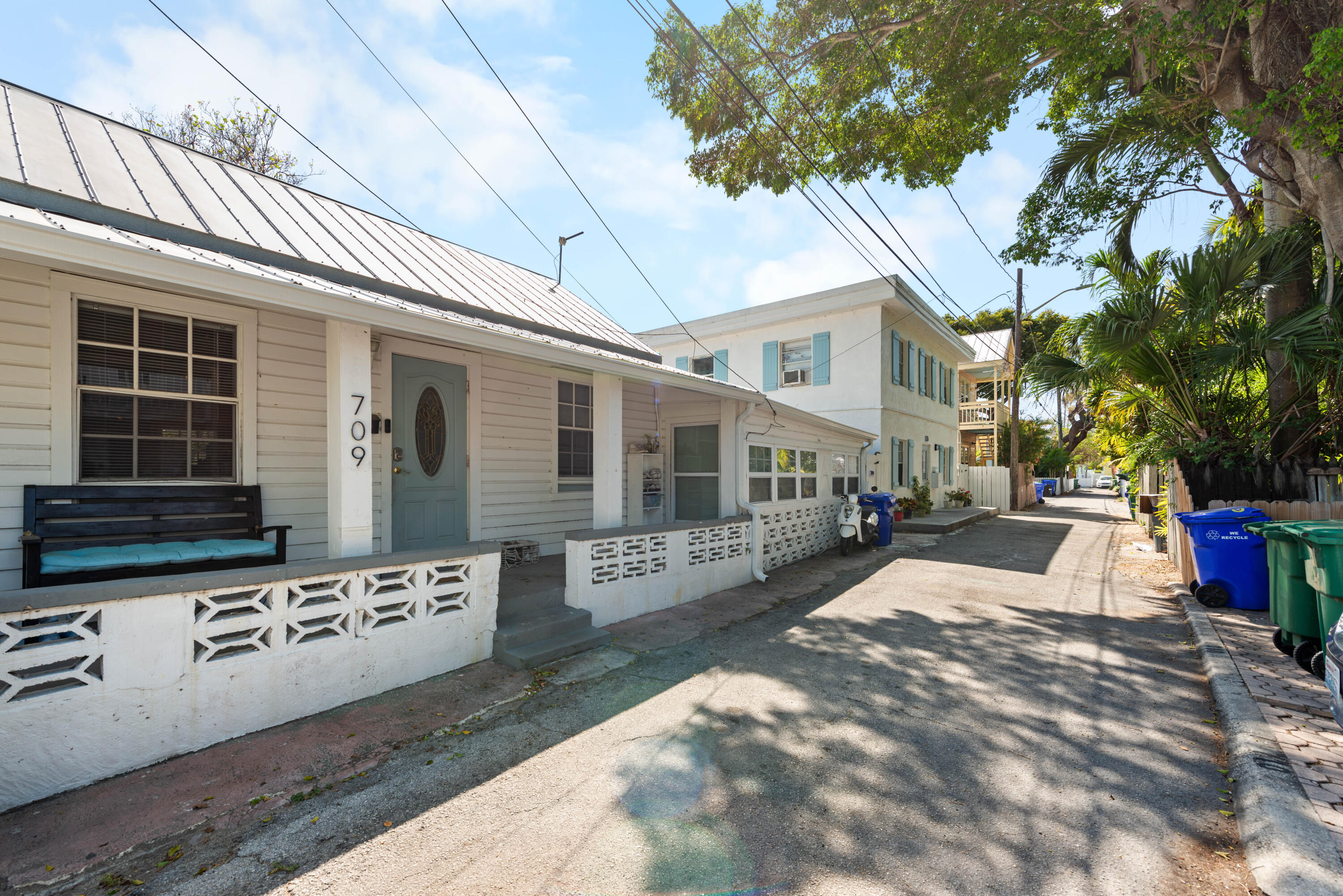 709 Whitmarsh Lane Key West, FL 33040 - Photo 3 of 25 709 House + studio apt
