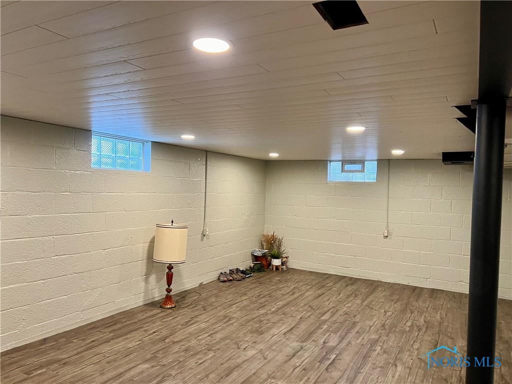 4516 Bowen Road Toledo, OH 43613 - Photo 15 of 17 Gallery Image 15