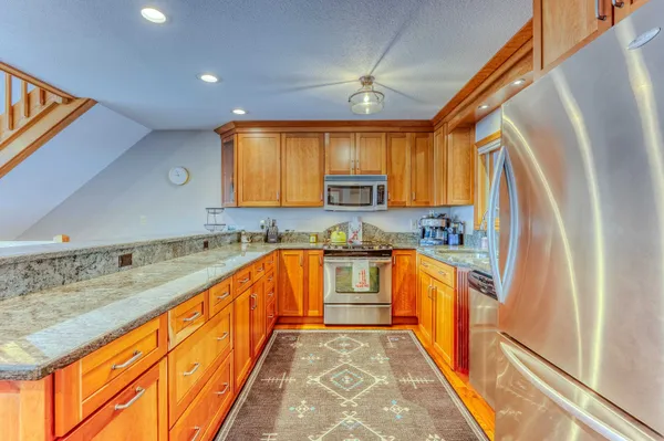 $779,000 | 35 Hartford Ln Extension, Unit 79, Carroll, NH 03595