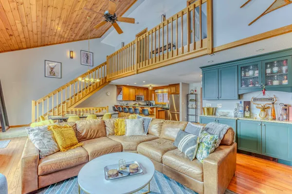 $779,000 | 35 Hartford Ln Extension, Unit 79, Carroll, NH 03595