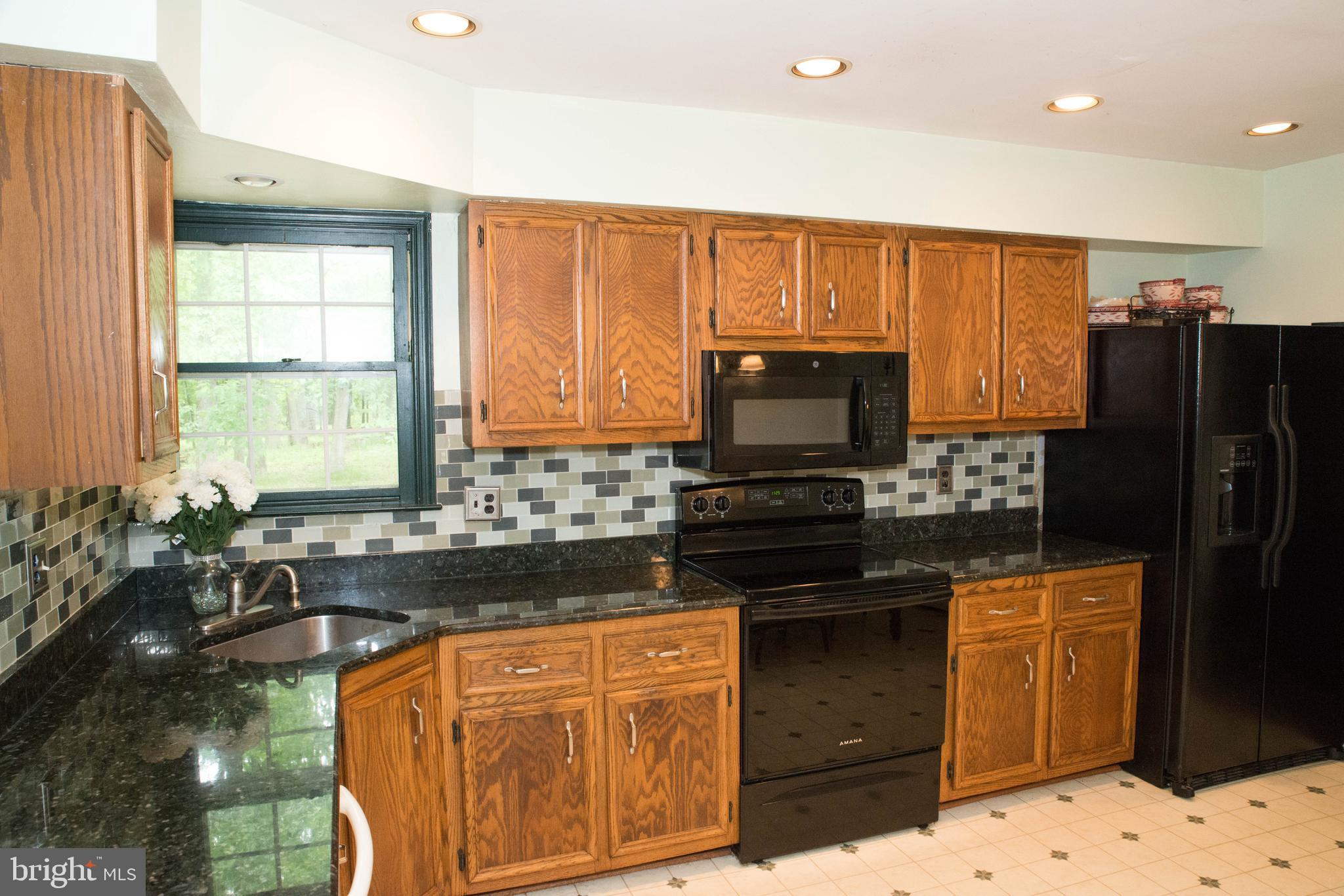 2097 School Road Hatfield, PA 19440 - Photo 4 of 24 Gallery Image 4