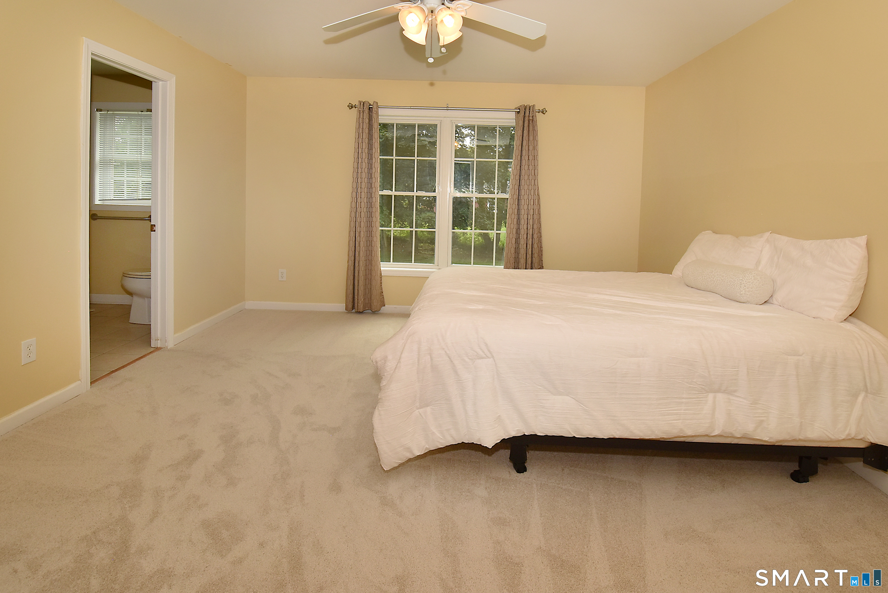 10 Coughlin Road Manchester, CT 06040 - Photo 20 of 36 Gallery Image 20